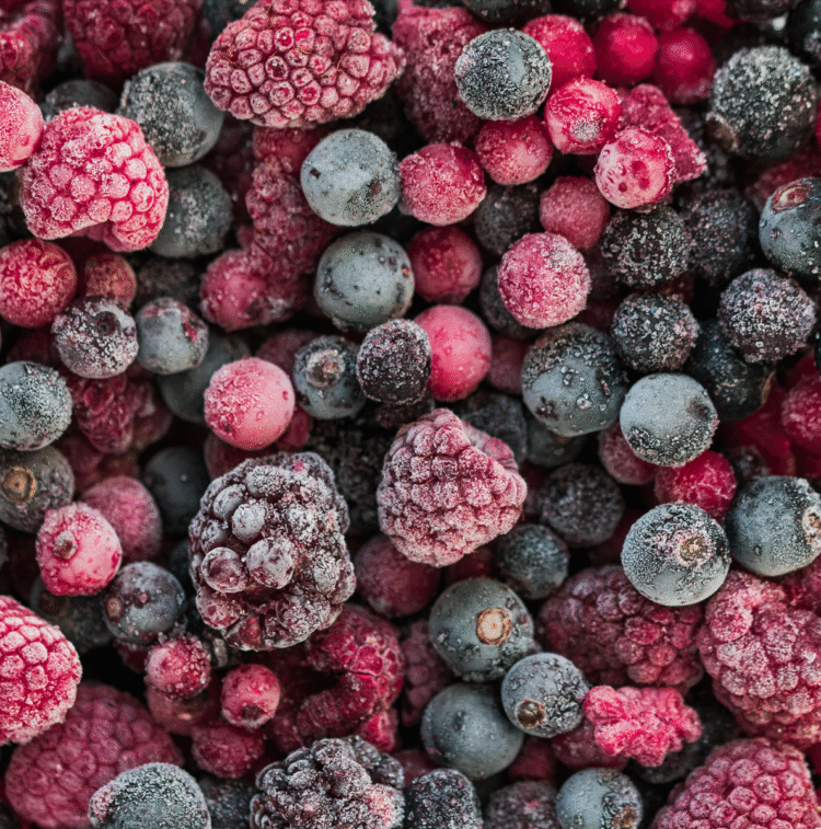 Frozen-Berries-sv-bg-19